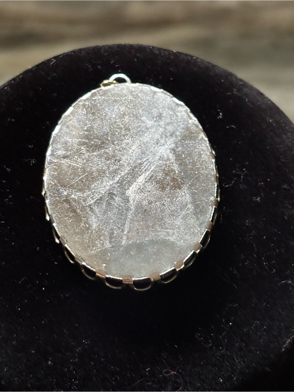 Vintage Mid-Century Classical Two Graces Resin Cameo Brooch / Pendant - Picture 2 of 2
